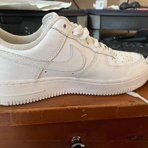 Air Force Nike’s 5.5